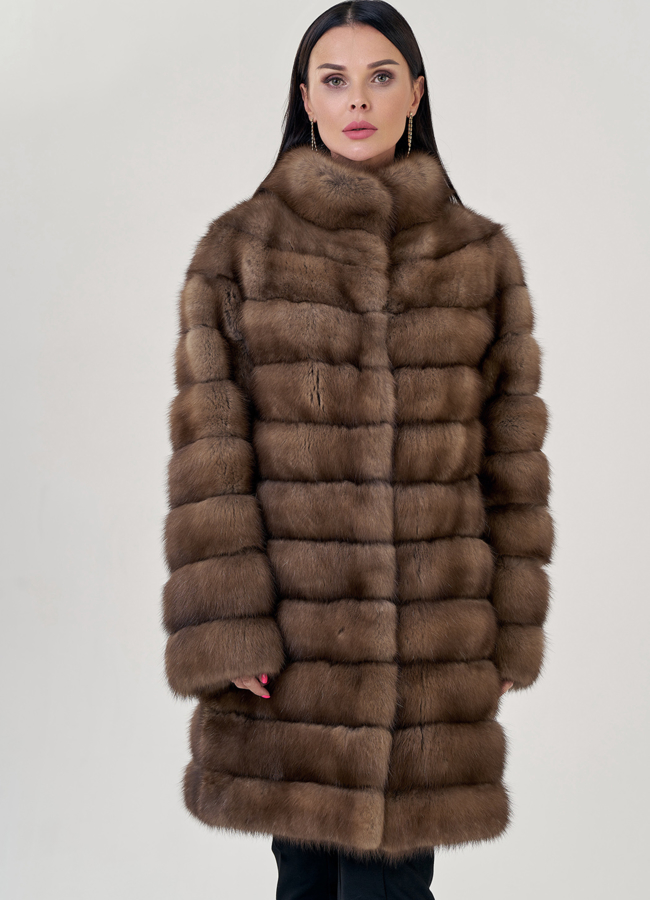 Шуба из куницы с воротником стойкой модель № 78935 универмаг малина