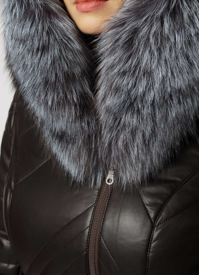 Пуховик из эко кожи с капюшоном на молнии модель № 18260 в рассрочку