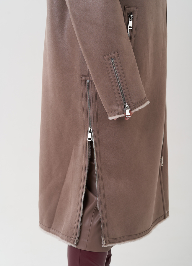 Женская дубленка  из эко замши  модель № 81993 универмаг малина