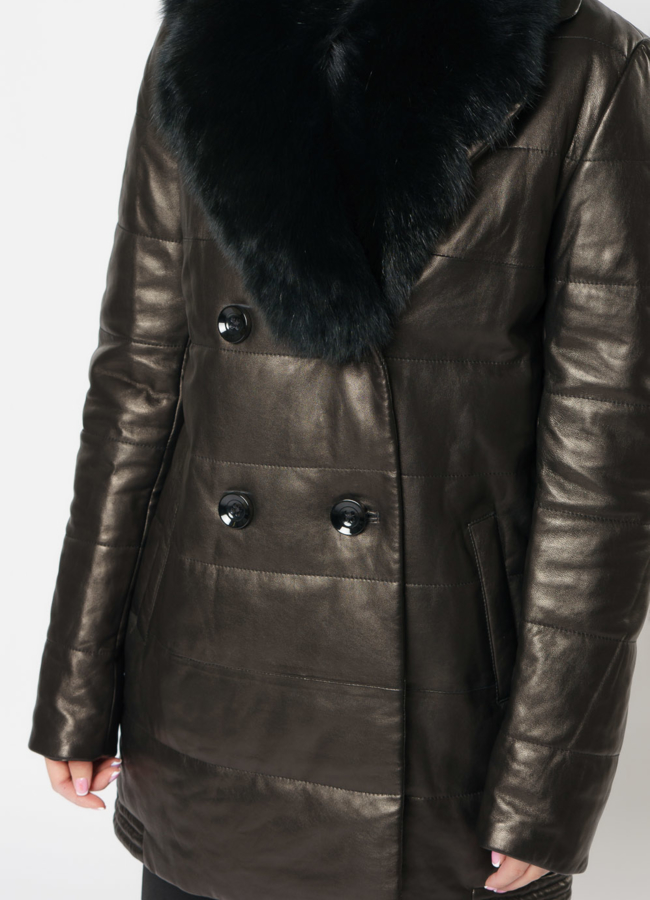 Кожаный пуховик с английским воротником на пуговицах с меховой отделкой  модель № 903 универмаг малина