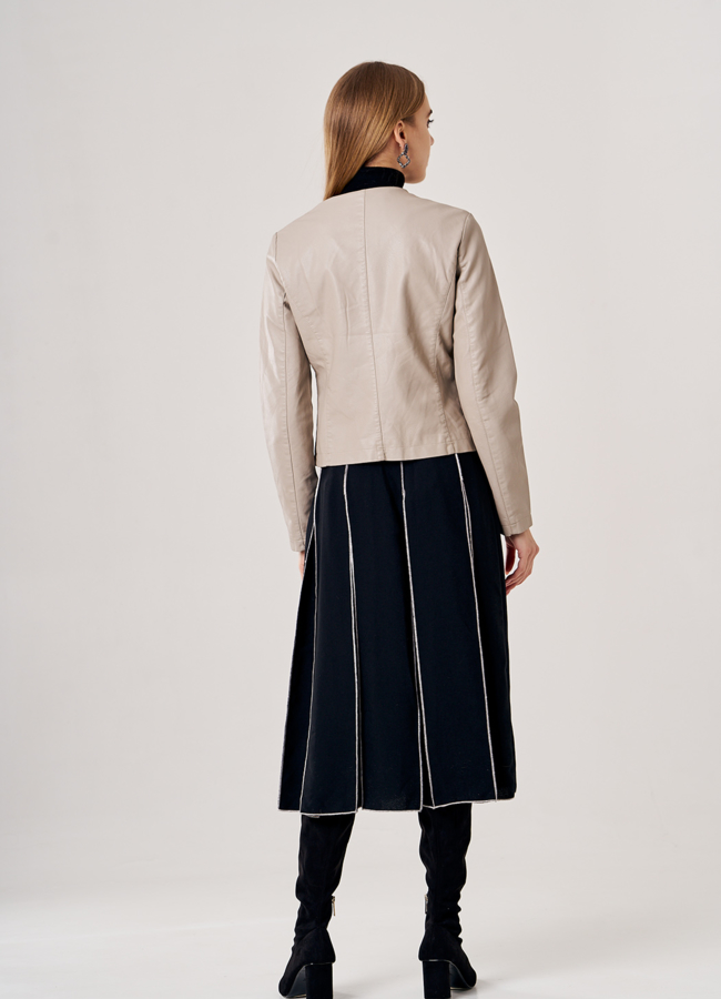 Куртка из эко кожи бежевого цвета модель № 20508 универмаг малина