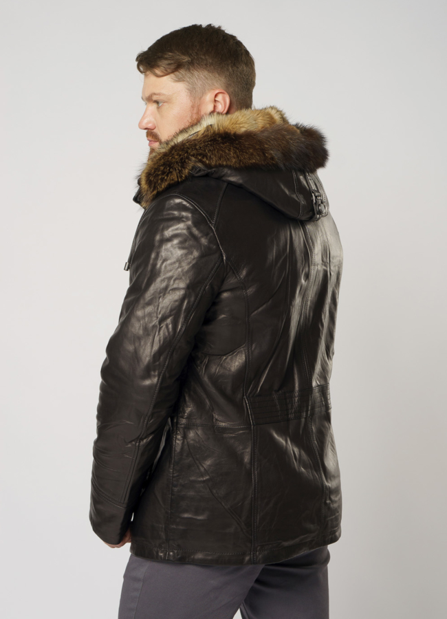 фото Дубленка из натуральной кожи на волке с капюшоном модель № DM-131