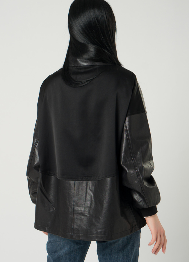 Женская кожаная рубашка-оверсайз модель № 22339 в рассрочку