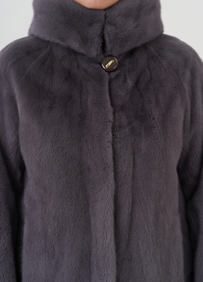 Шуба из норки с капюшоном  модель № 81170 универмаг малина