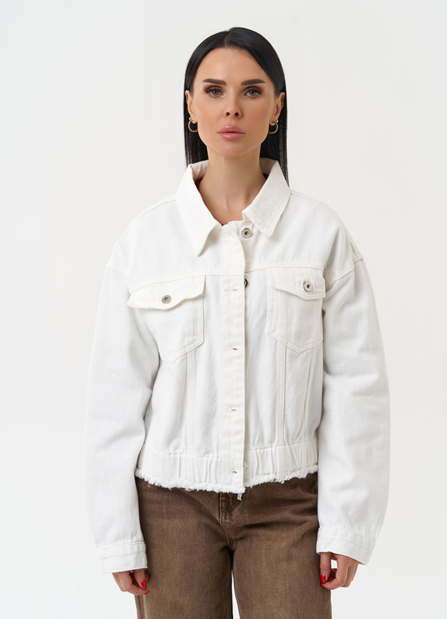 Женская джинсовая куртка белого цвета модель № 30435 меха малина Женская джинсовая куртка белого цвета модель № 30435 меха малина