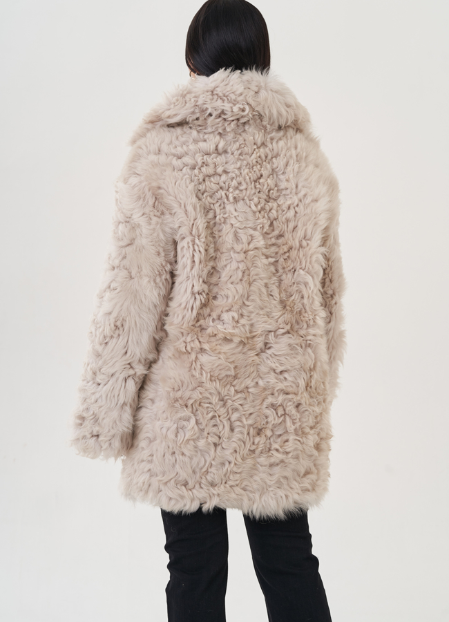 Двухсторонняя женская дубленка с английским воротником  модель № 26041 универмаг малина