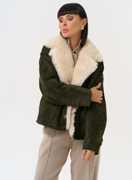 Пуховик из натуральной замши с английским воротником