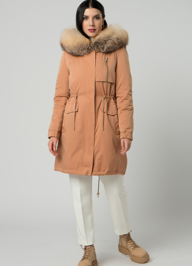 фото Женская парка оранжевого цвета с меховой отделкой модель № 21941