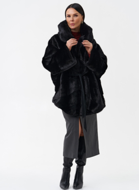 Шуба с капюшоном и норки Шуба с капюшоном и норки