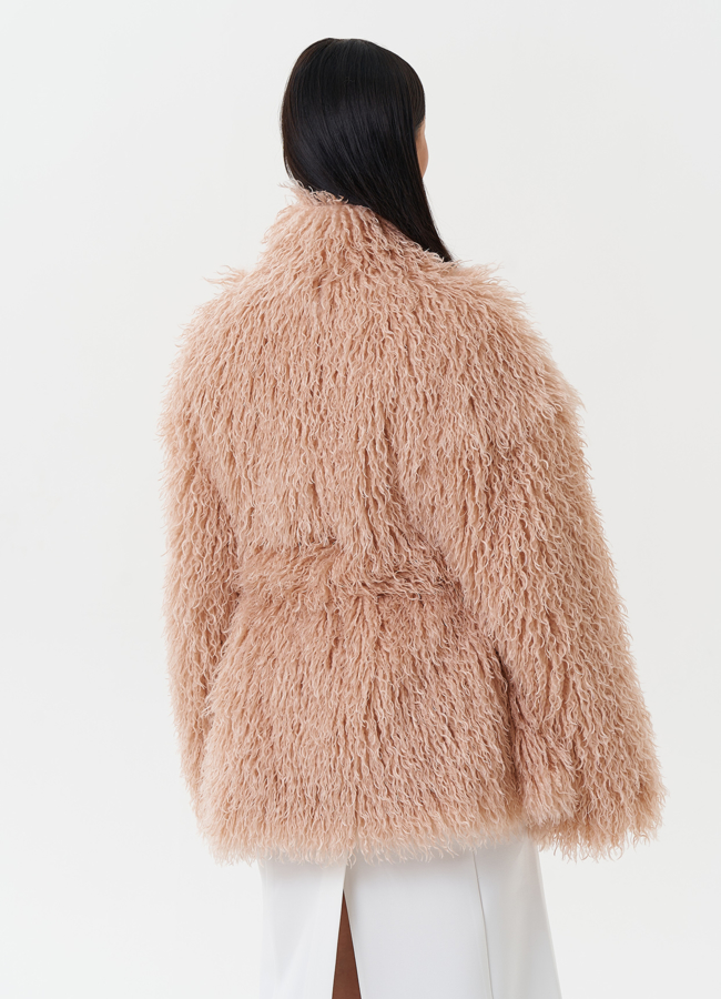 Женская шуба под эко ламу в светлом оттенке модель № 1363 в кредит