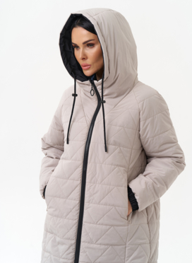 Женская удлиненная куртка с капюшоном