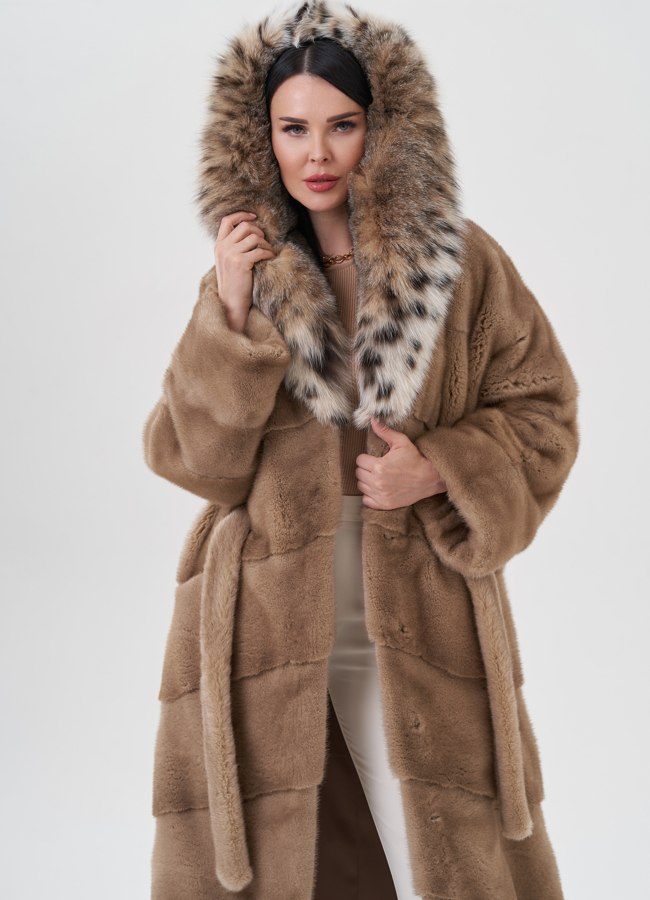 Норковая шуба с рысью модель № 24676 в рассрочку