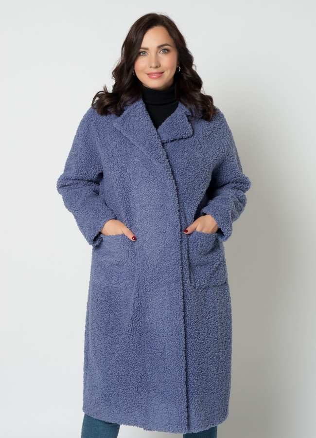 Пальто из эко меха синего цвета с английским воротником модель № 19434 меха малина