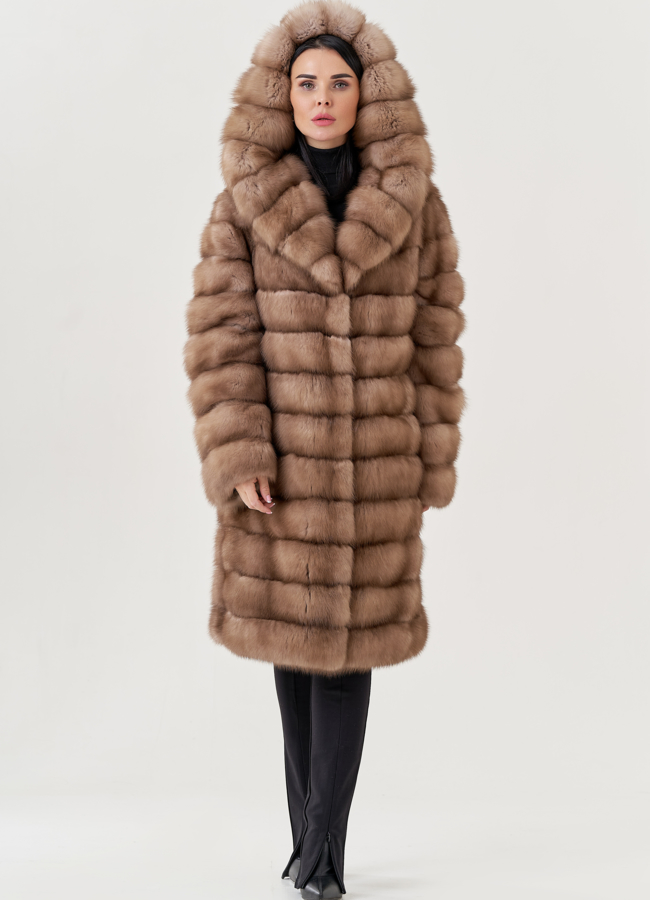 фото Шуба из куницы с капюшоном  модель № 79569