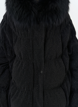 Женский блестящий пуховик с отделкой из меха чернобурки