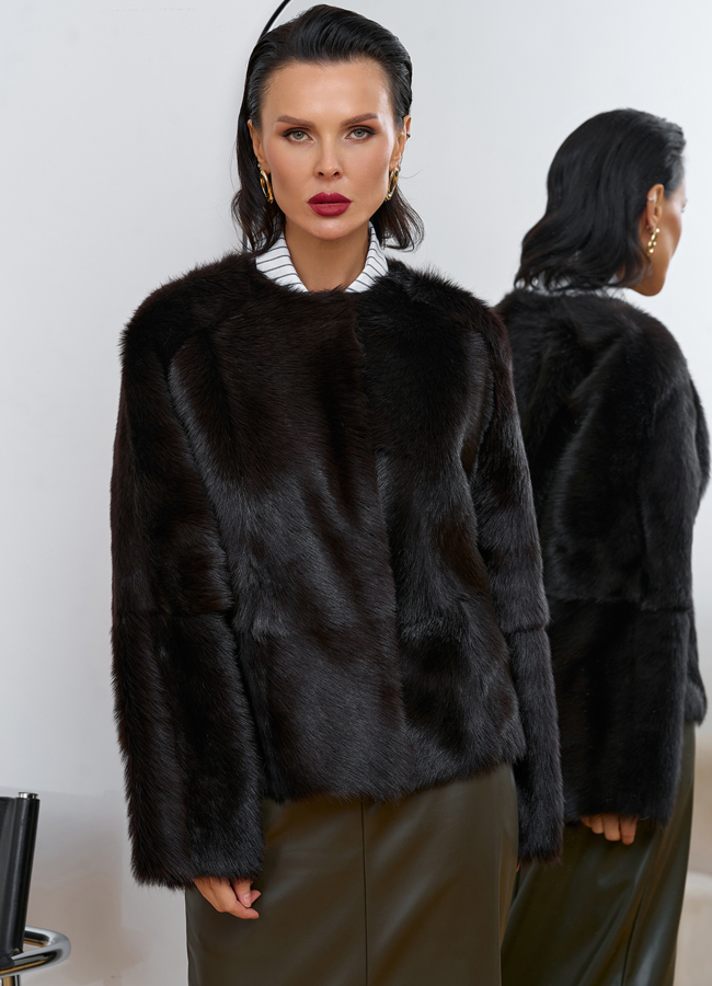 Женская натуральная дубленка в коричневом цвете модель № 31629 меха малина Женская натуральная дубленка в коричневом цвете модель № 31629 меха малина