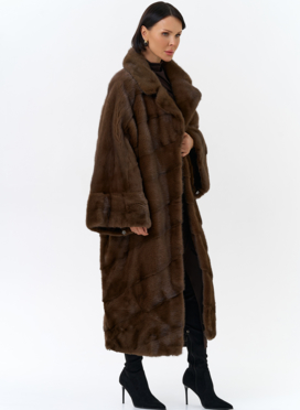 Шуба оверсайз с английским воротником