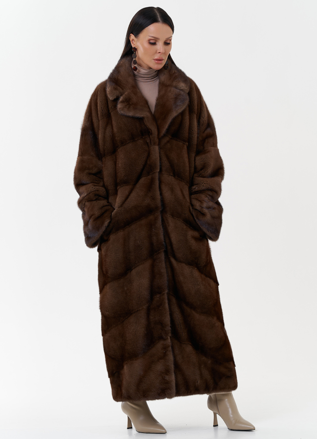 фото Женская шуба из скандинавской норки с английским воротником модель № 27666