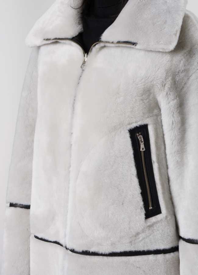 Двусторонняя дубленка с воротником стойкой модель № 3611 универмаг малина