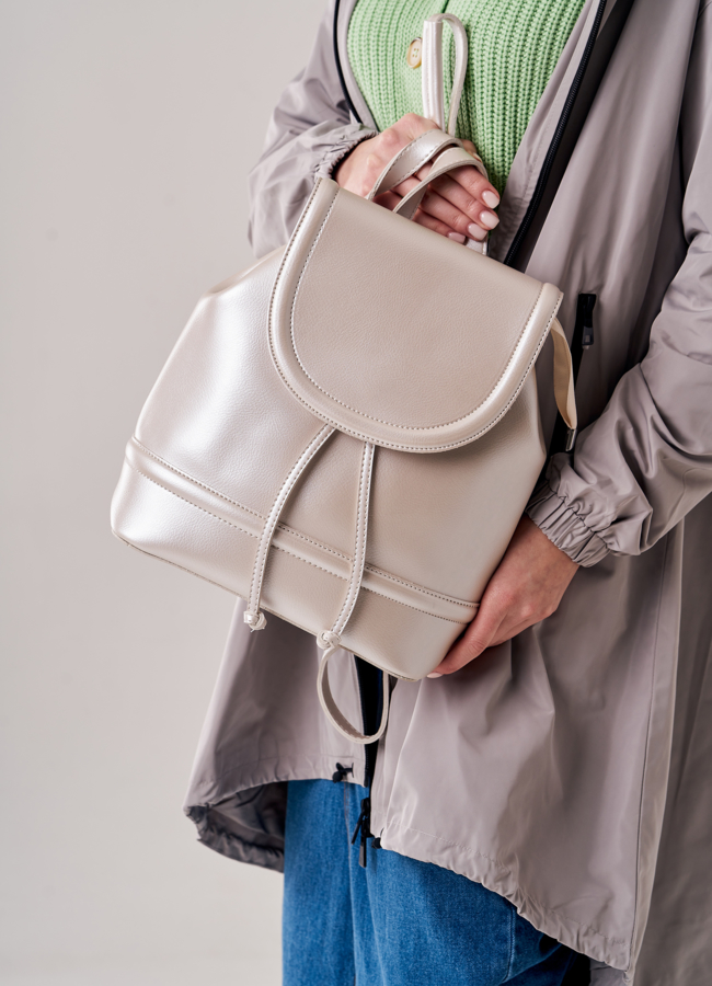 Рюкзак женский из эко кожи розового цвета модель № ZR 5819-2 меха малина