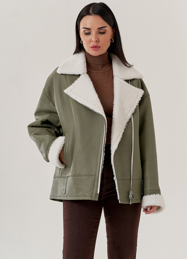 Женская дубленка косуха зеленого цвета  модель № 79593 в рассрочку