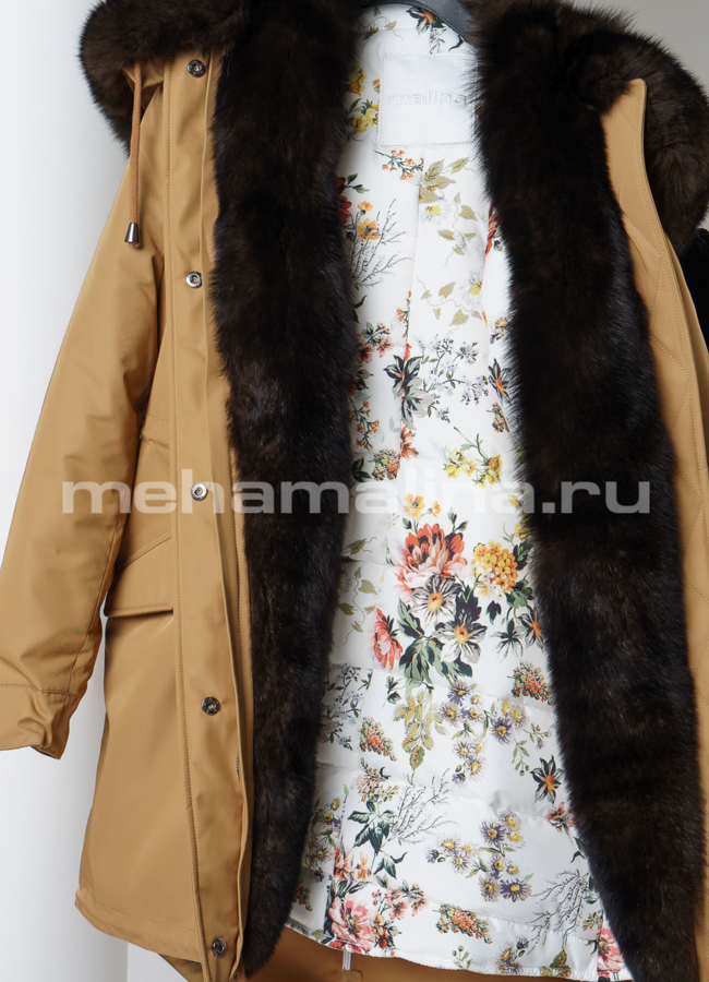 Парка с мехом модель № П-214 универмаг малина