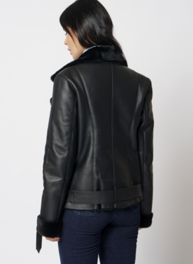 Женская дубленка косуха из овчины черного цвета