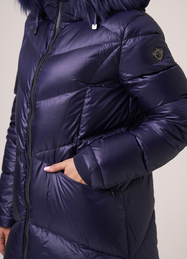 Пуховик DiegoM на молнии с капюшоном с отделкой из енота модель № Diego-M 723 универмаг малина