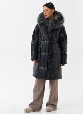 Пуховик из эко кожи с капюшоном из эко меха 