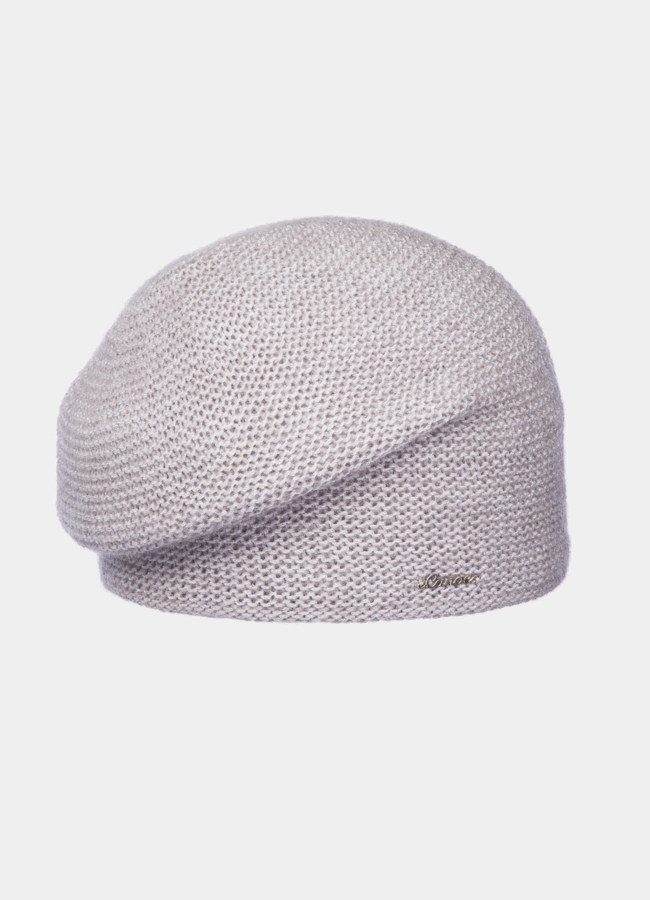 Шапка модель № А-116 меха малина