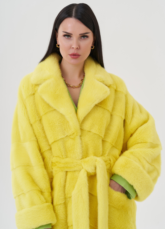 Шуба из норки с английским воротником  модель № 24649 универмаг малина