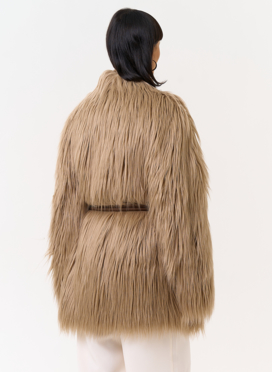 Женская шуба из эко меха с декоративным поясом