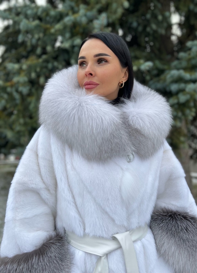 Норковая шуба с капюшоном отделка  из песца  модель № 79234 в кредит