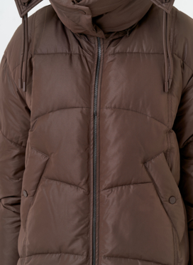 Женский пуховик с капюшоном