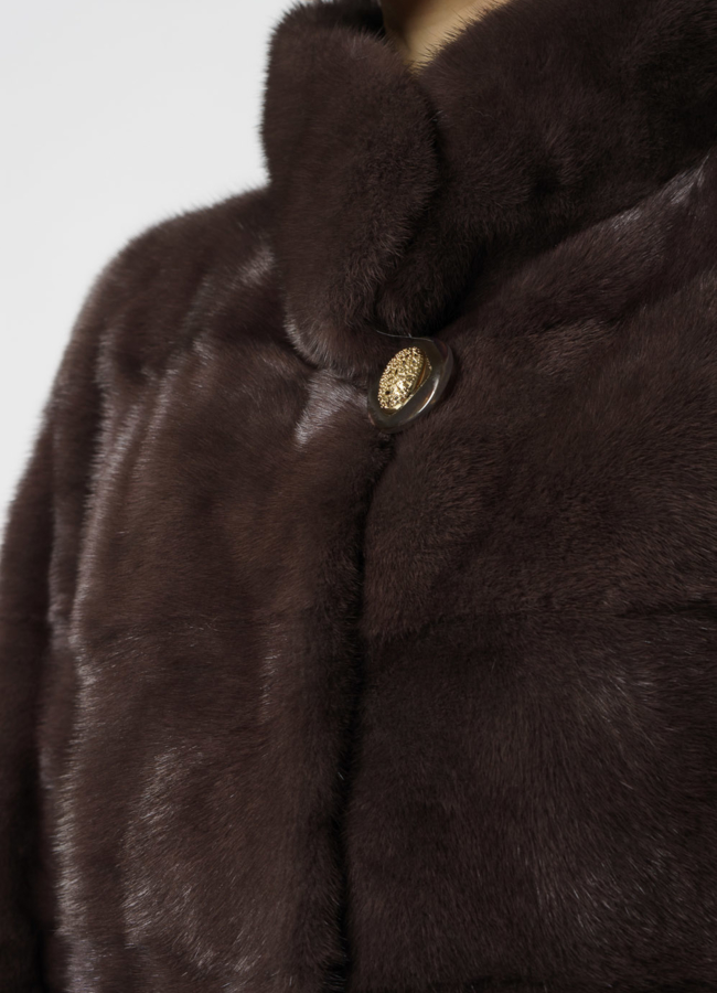 Укороченная норковая шуба с воротником стойкой  модель № S-817 универмаг малина