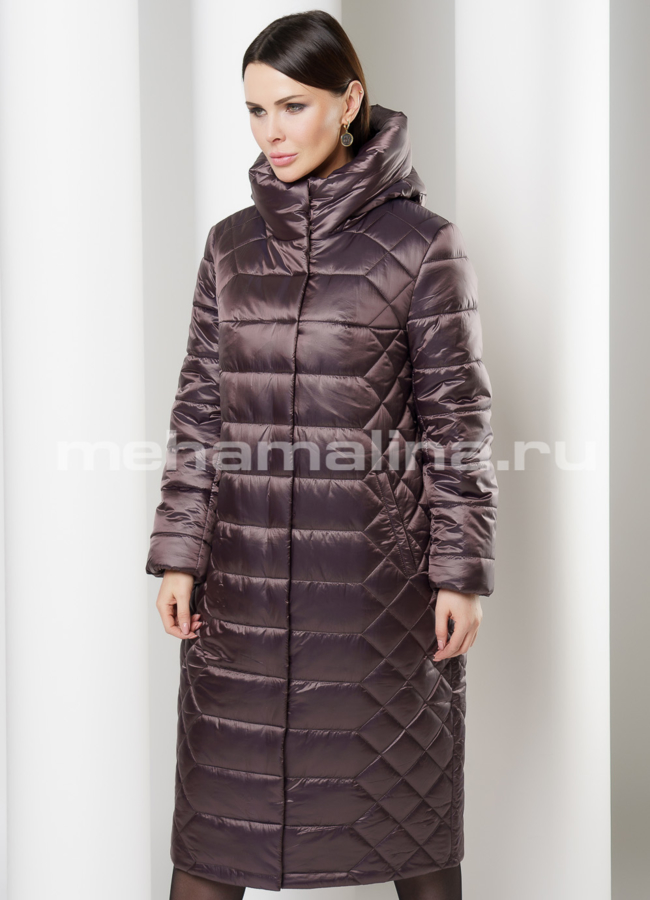 Плащ модель № 8853 меха малина