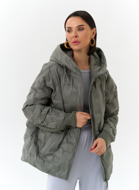 Женская куртка с капюшоном 
