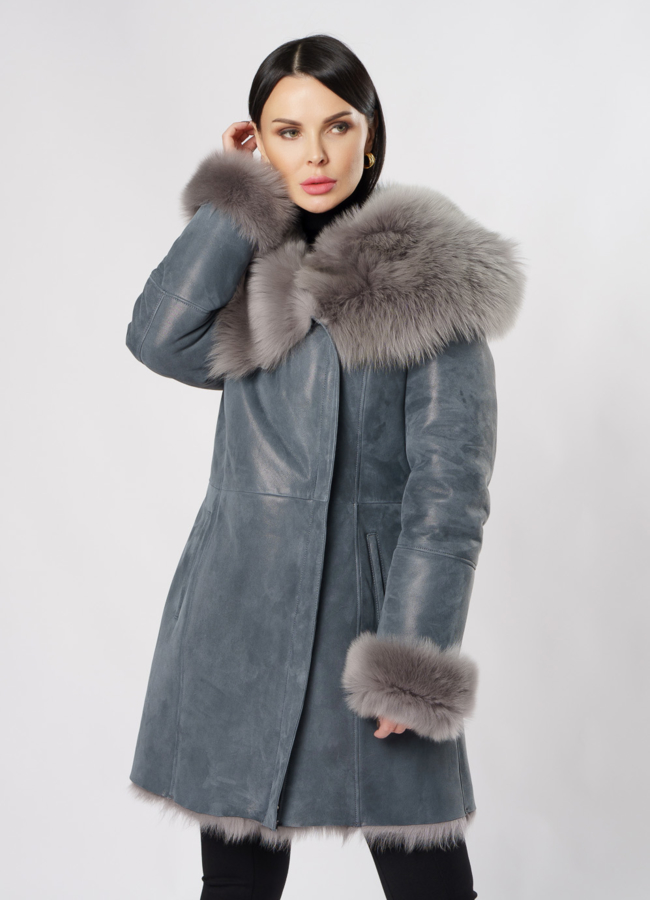 Дубленка серого цвета с капюшоном модель № 7466 универмаг малина