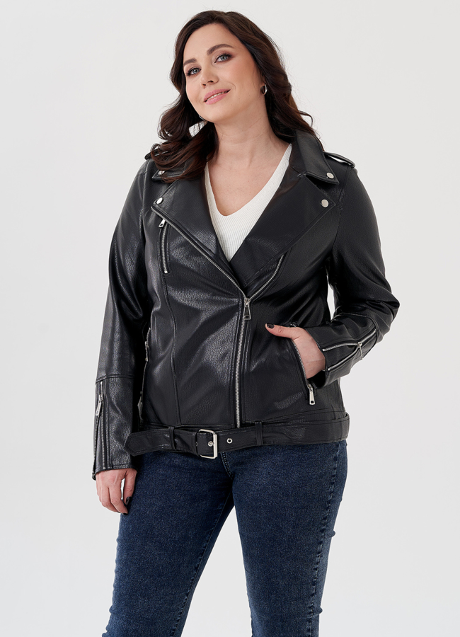 Удлиненная куртка косуха в черном цвете с ремнем модель № 695 меха малина Удлиненная куртка косуха в черном цвете с ремнем модель № 695 меха малина