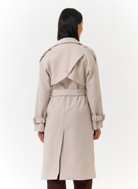 Женский светлый плащ