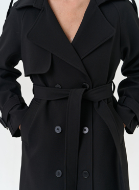 Женский плащ черного цвета