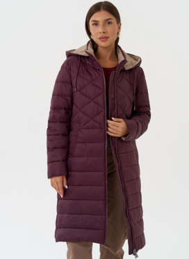 Стеганый пуховик бордового цвета с капюшоном