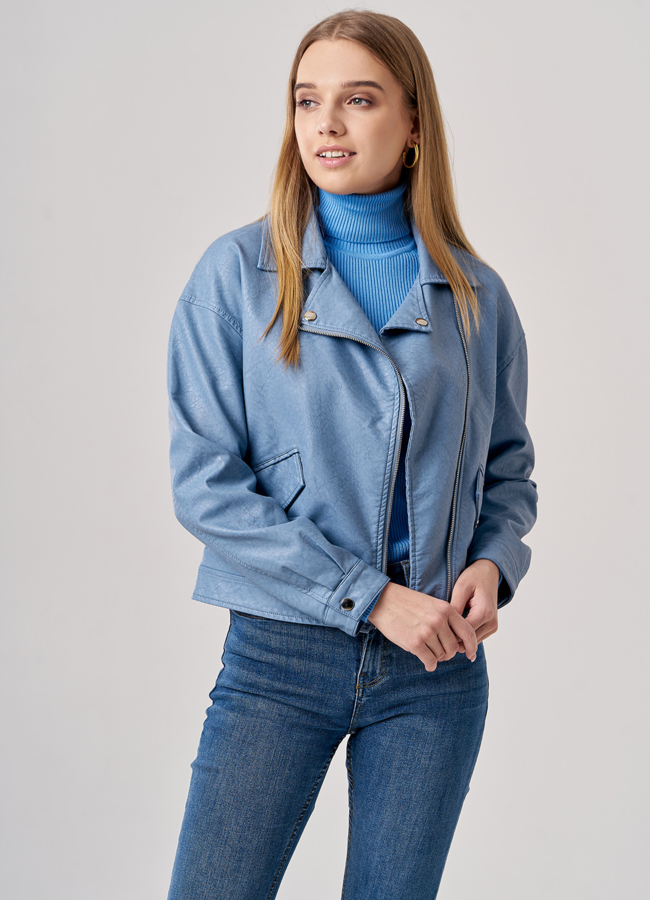 Куртка оверсайз голубого цвета модель № 20627 меха малина