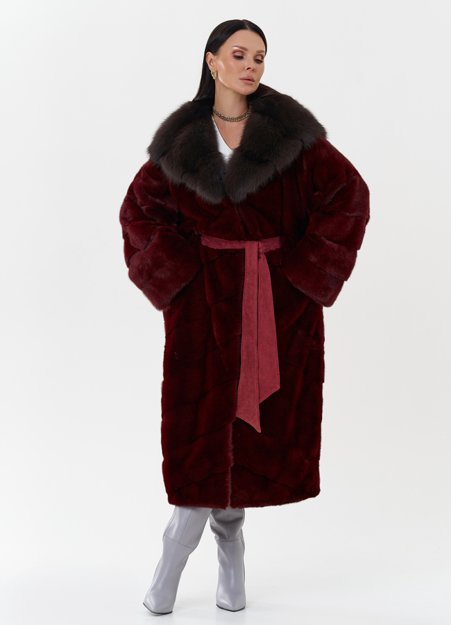 Норковая шуба с капюшоном из меха куницы модель № 27698 универмаг малина