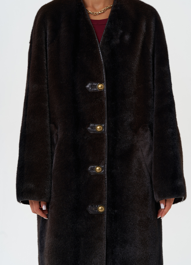 Пальто из эко меха с принтом деграде модель № 28547 универмаг малина