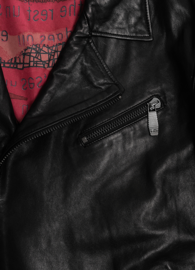 Куртка кожаная черного цвета модель № 21156 в кредит