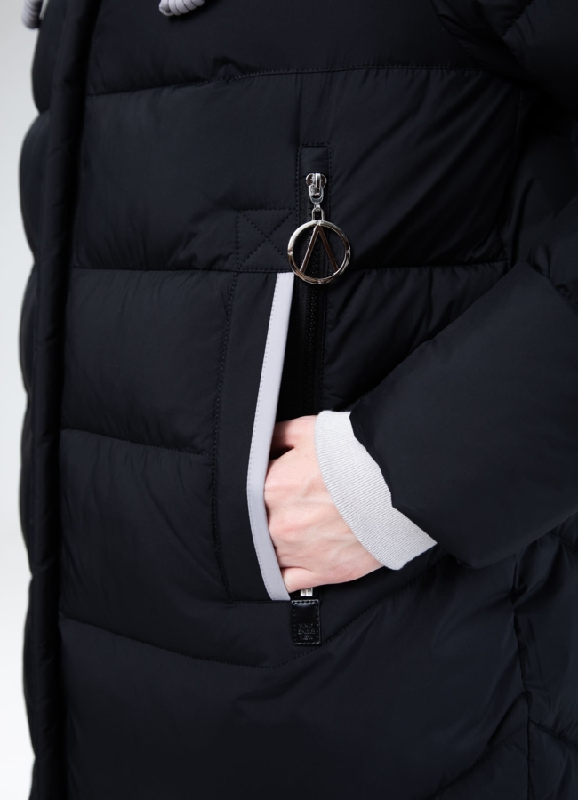 Женский пуховик с капюшоном  модель № 25517 универмаг малина