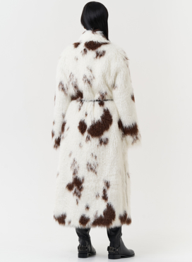 Пальто из эко меха с анималистичным принтом