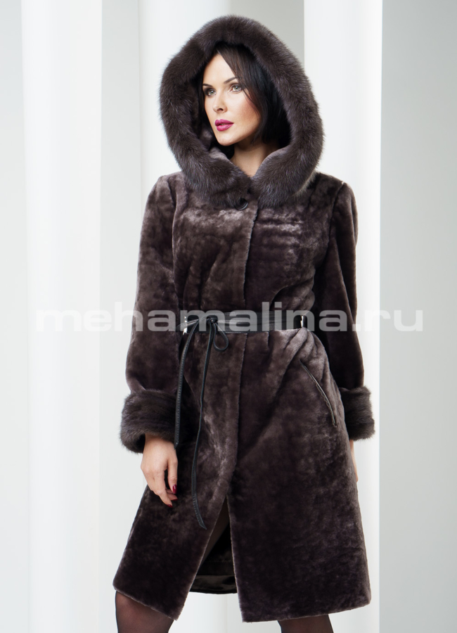 фото Шуба астраган с капюшоном, цвет каштан модель № S-224
