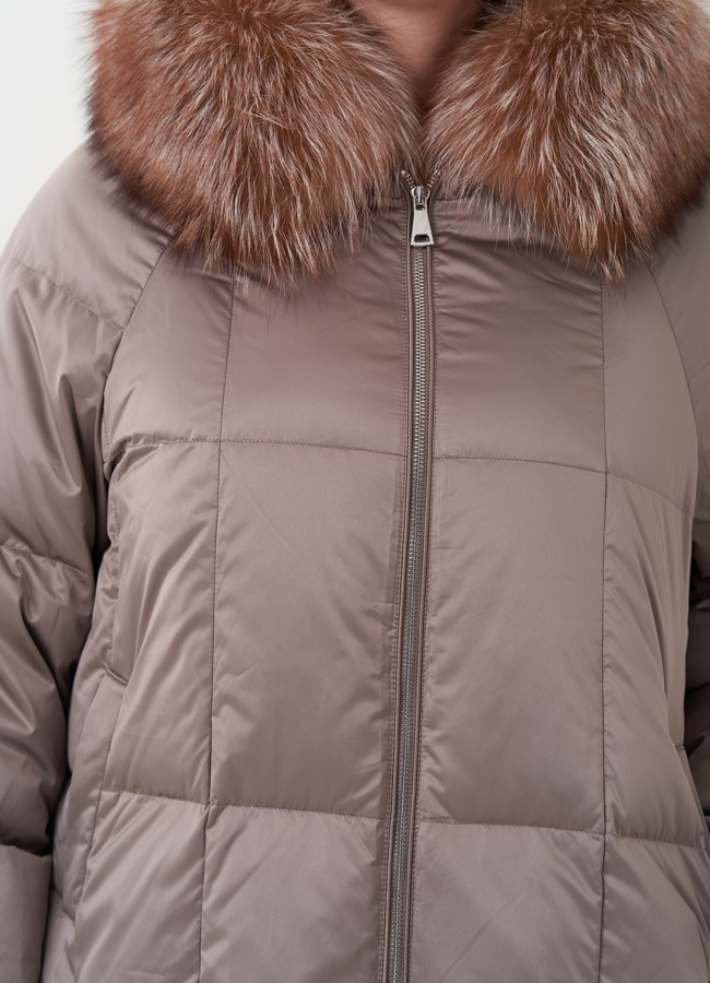 Женский пуховик с капюшоном  модель № 25369 универмаг малина